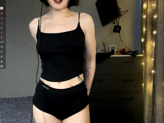 meowluly's BongaCams show and profile