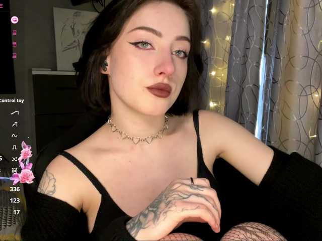 meowluly's BongaCams show and profile