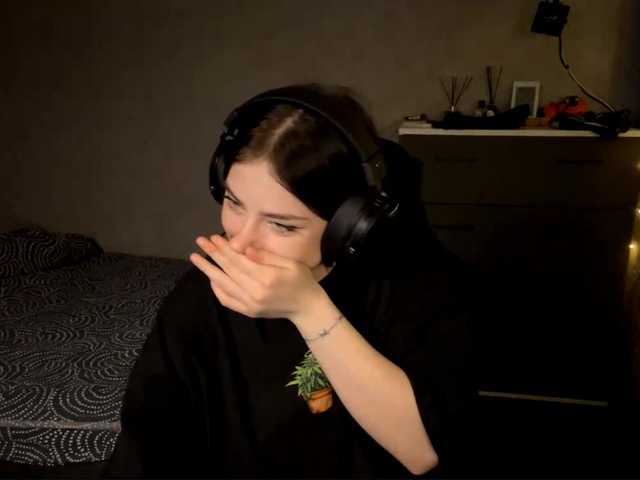 meowluly's BongaCams show and profile