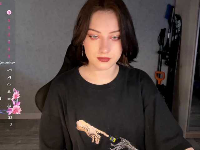 meowluly's BongaCams show and profile