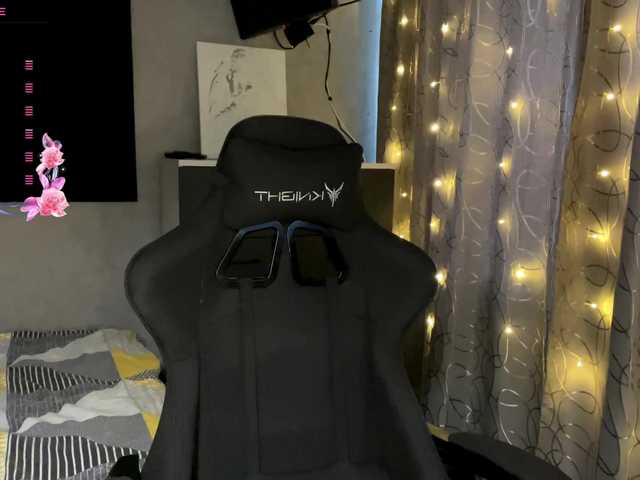 meowluly's BongaCams show and profile