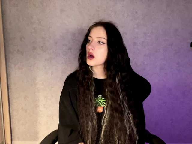 meowluly's BongaCams show and profile