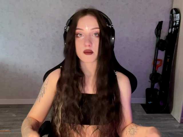 meowluly's BongaCams show and profile