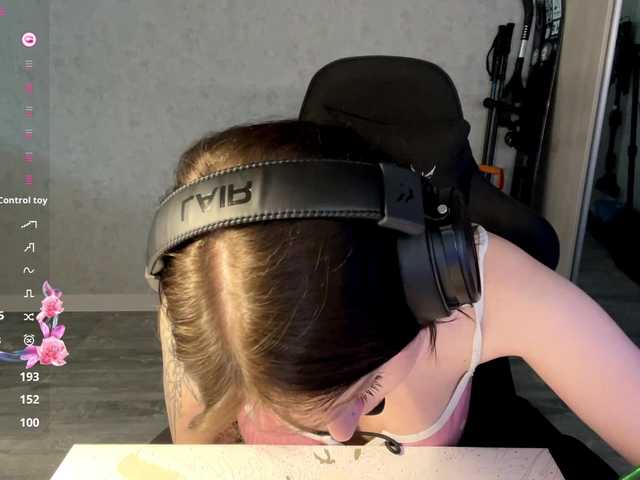 meowluly's BongaCams show and profile