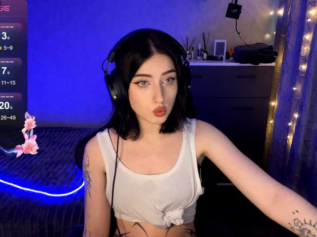 meowluly's BongaCams show and profile