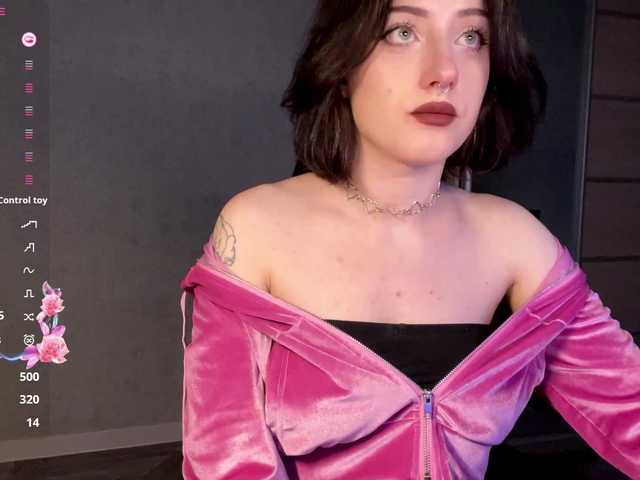 meowluly's BongaCams show and profile