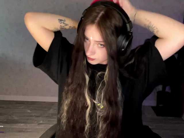 meowluly's BongaCams show and profile