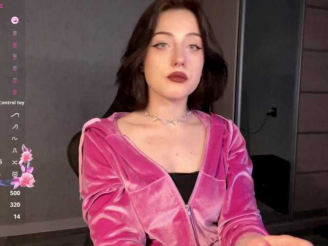 meowluly's BongaCams show and profile