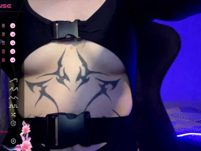 meowluly's BongaCams show and profile