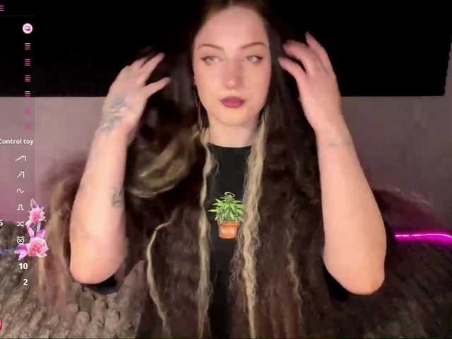 meowluly's BongaCams show and profile