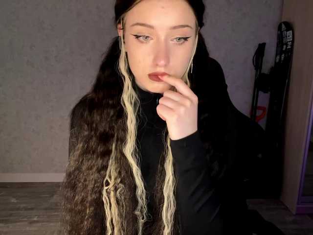 meowluly's BongaCams show and profile