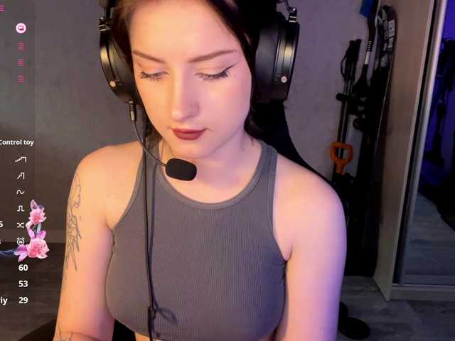 meowluly's BongaCams show and profile