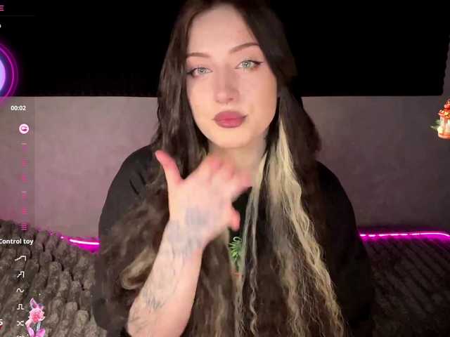 meowluly's BongaCams show and profile