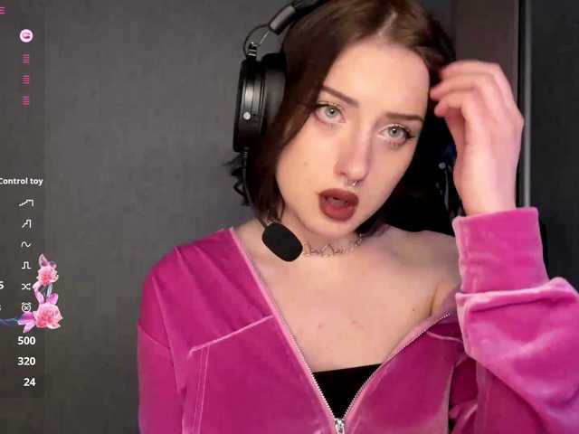 meowluly's BongaCams show and profile