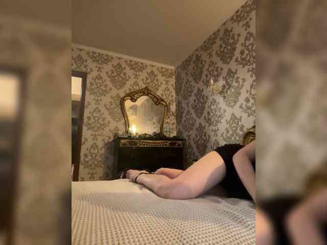 minimaus-1 Live Webcam on BongaCams