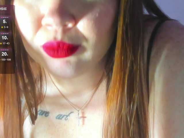 Sandra-Brown01's BongaCams show and profile