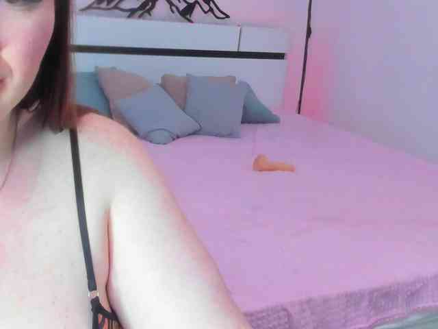 Sandra-Brown01 webcam