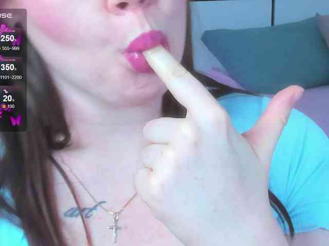 Sandra-Brown01 webcam