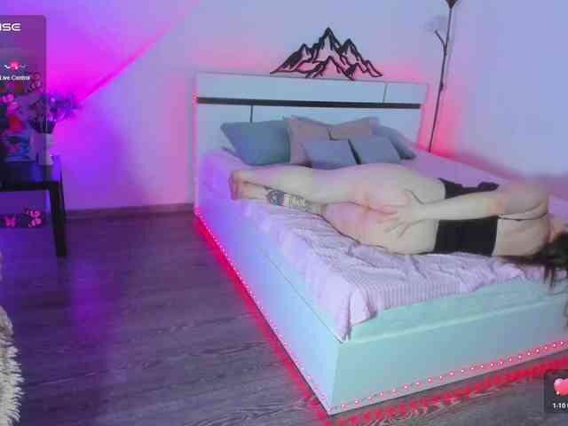 Sandra-Brown01 webcam