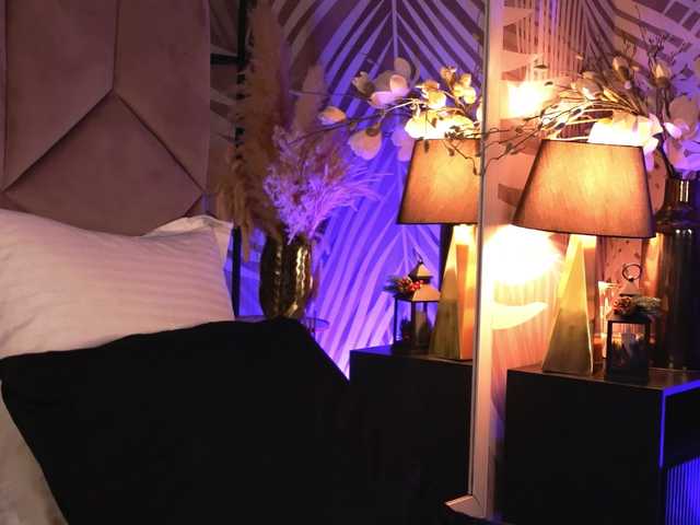 KatJoliee's BongaCams show and profile