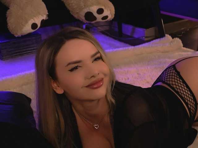 KatJoliee's BongaCams show and profile