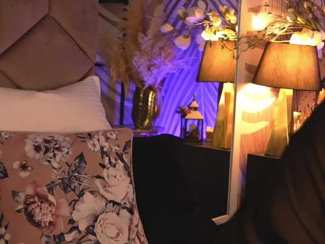 KatJoliee's BongaCams show and profile