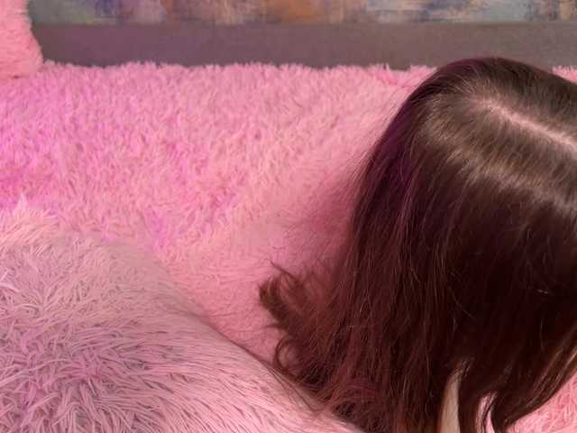 AleidaTeman's BongaCams show and profile