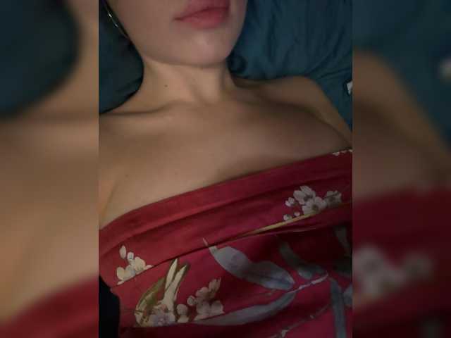 -DarinaXXX-'s BongaCams show and profile