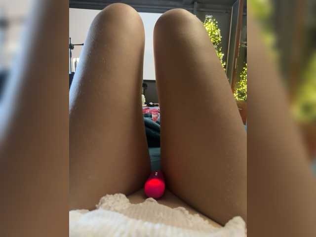 -DarinaXXX-'s BongaCams show and profile