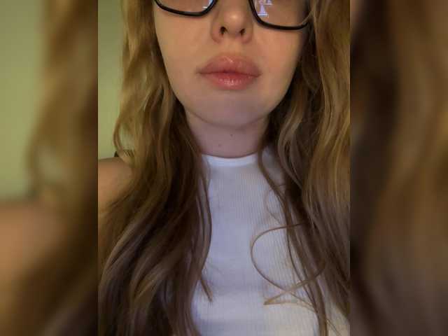 -DarinaXXX- – webcam model profile photo