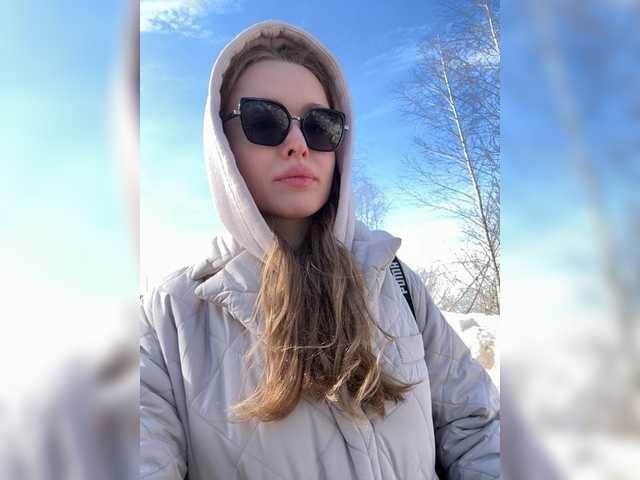 -DarinaXXX-'s BongaCams show and profile