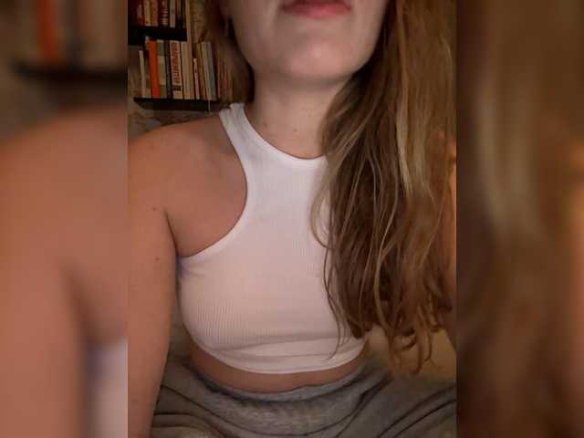 -DarinaXXX-'s BongaCams show and profile