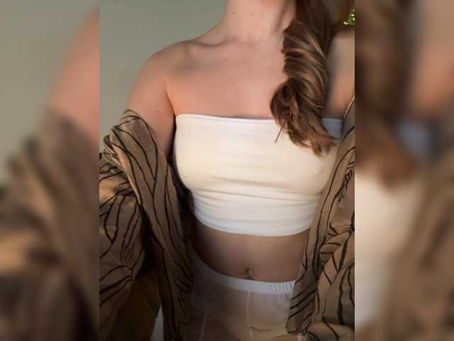 -DarinaXXX-'s BongaCams show and profile