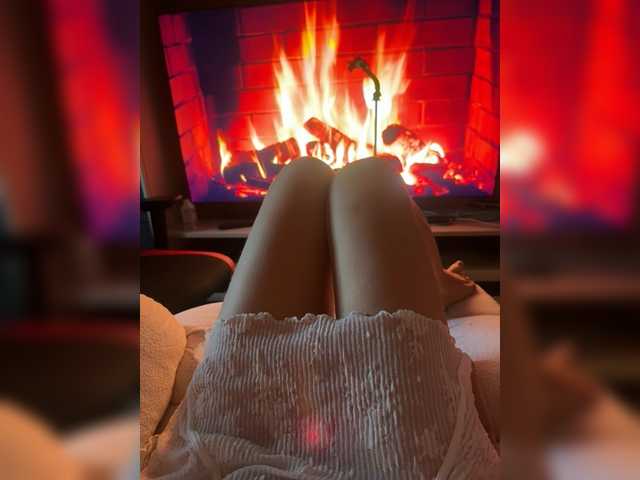 -DarinaXXX-'s BongaCams show and profile