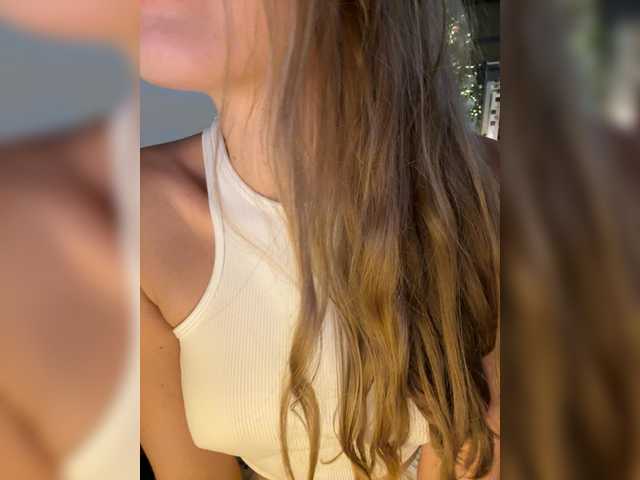 -DarinaXXX-'s BongaCams show and profile