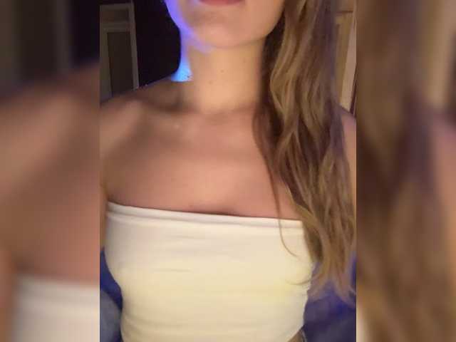 -DarinaXXX- – webcam model profile photo