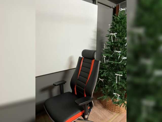 -DarinaXXX-'s BongaCams show and profile