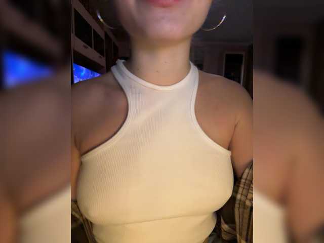 -DarinaXXX-'s BongaCams show and profile