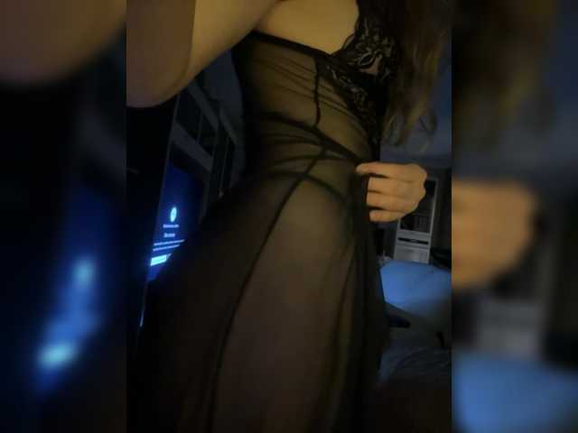 -DarinaXXX-'s BongaCams show and profile