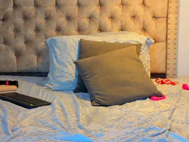 AmbarLorem's BongaCams show and profile