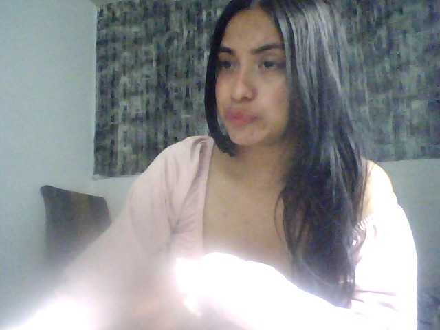 katemossi's BongaCams show and profile