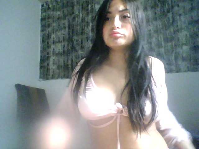 katemossi's BongaCams show and profile