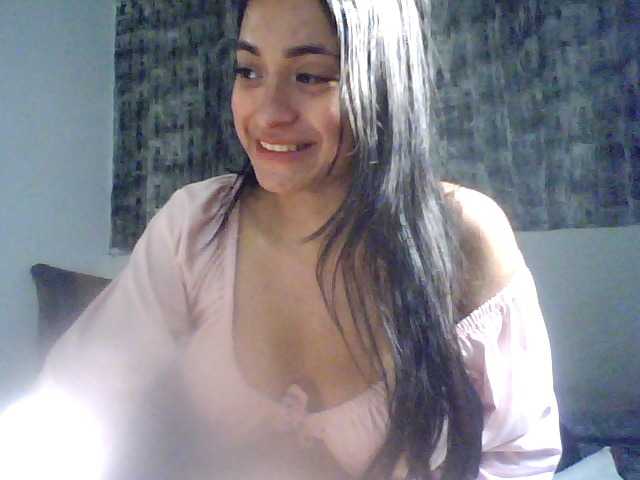 katemossi's BongaCams show and profile