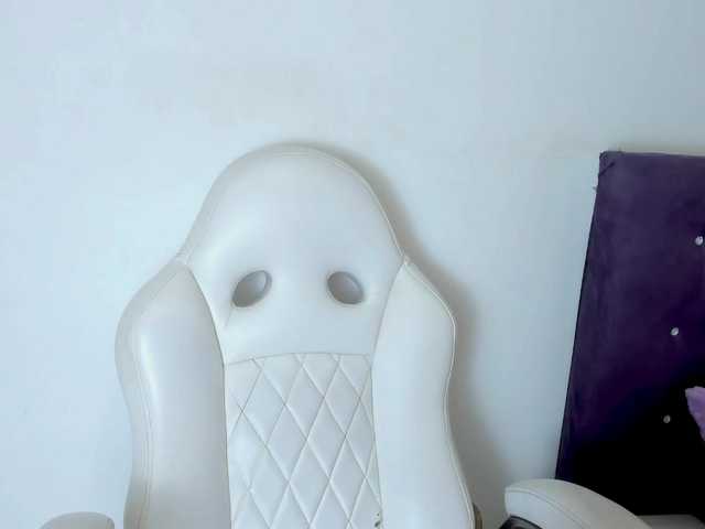 VeronicaSquirt's BongaCams show and profile