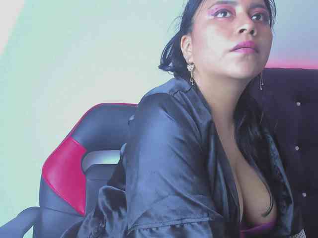 veronicasquirt webcam