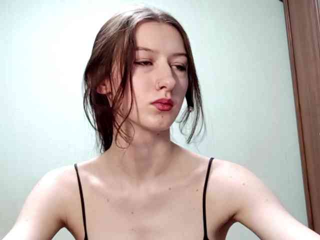 ChantayBriddell webcam