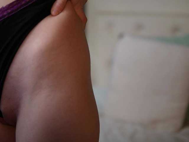 JosieLili's BongaCams show and profile