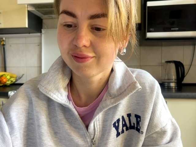 MartaLuna's BongaCams show and profile