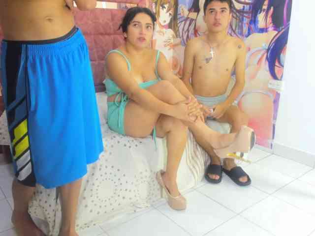 TemptationTroupe webcam