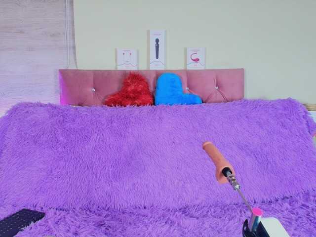 pamela-boobs's BongaCams show and profile